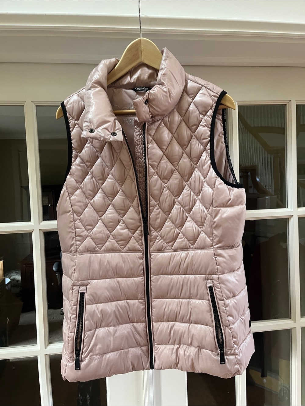 Calvin Klein Quilted Sleeveless Puffer Vest in Blush